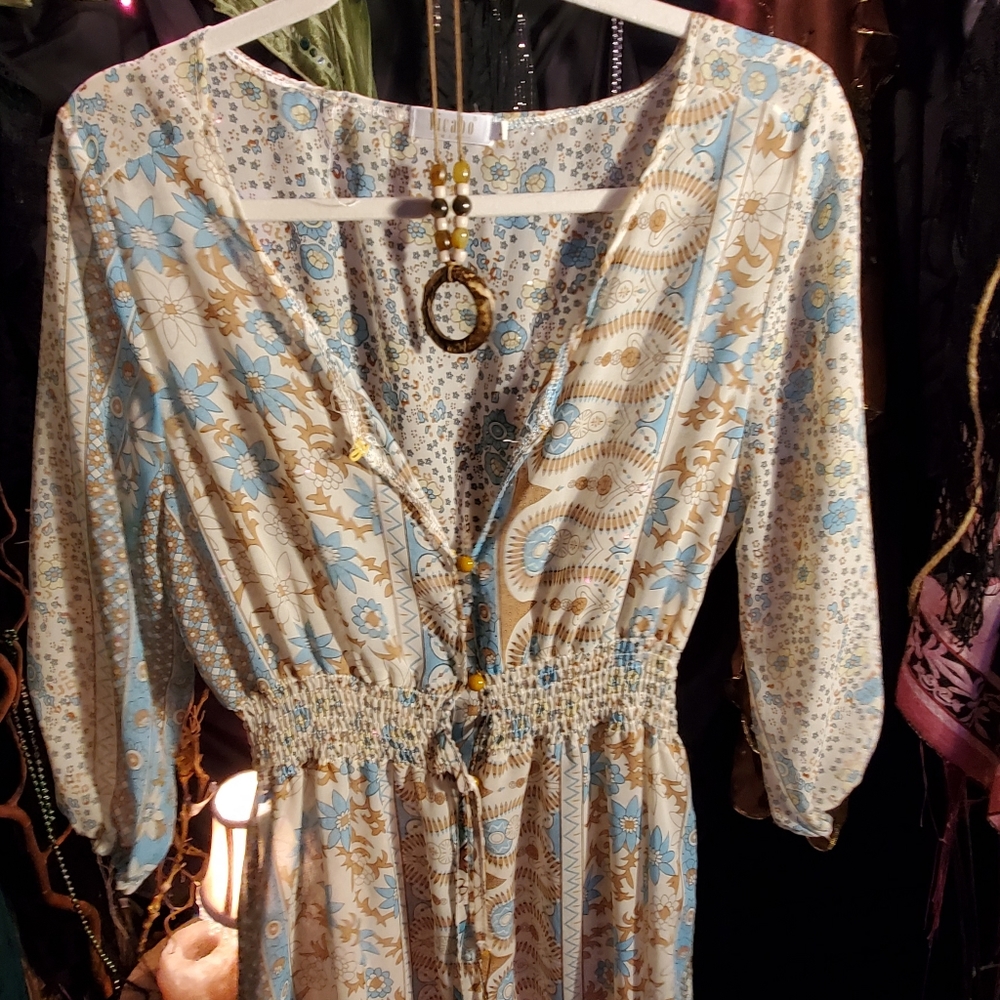 Maxi Spring/Summer Dress - Picture 2 of 6